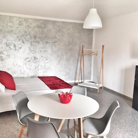 Red Tower Venice Apartment - 2 Mins From Vce Airport- Free Wifi Тессера Екстер'єр фото